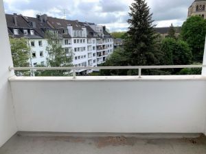 Balkon - Ausblick in den Innenhof Richtung Pauluskirche